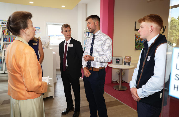 139 Hrh With Hartpury Apprentices
